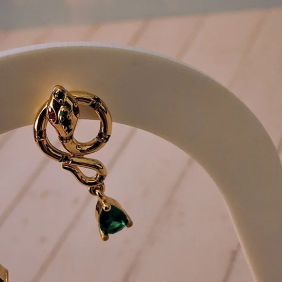 Pretty Bird Serpent Drop Earrings – Emerald Luxe & Snake Charmer Vibes - Picture 10 of 11